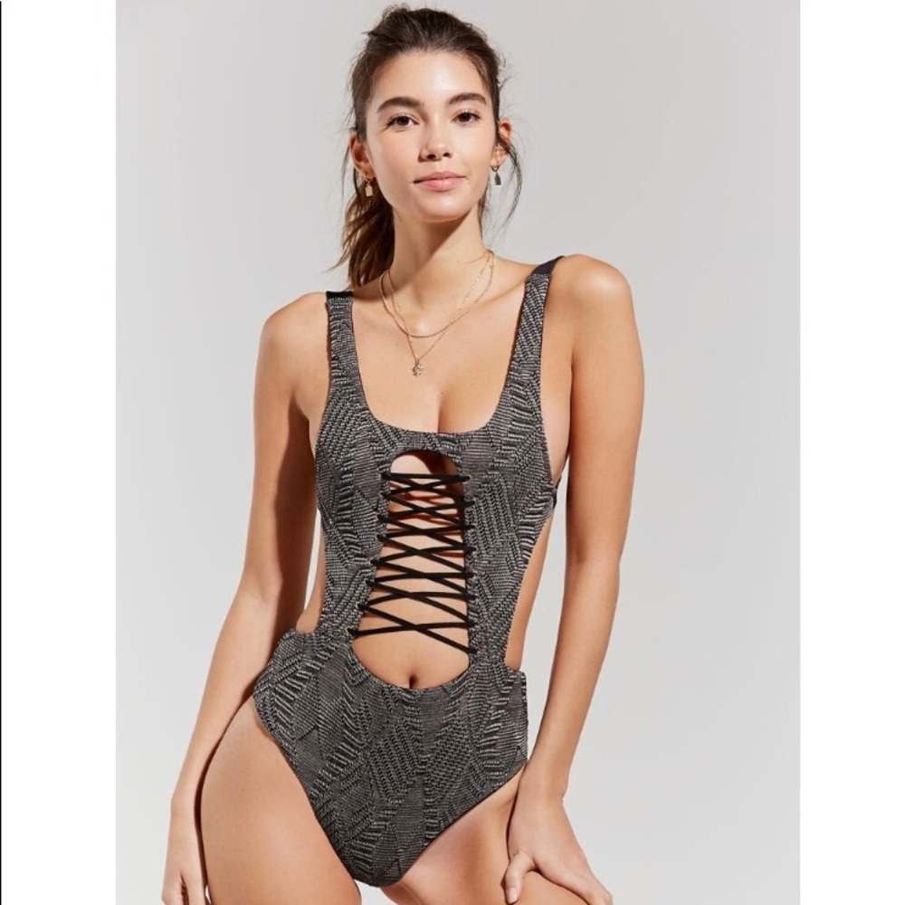 Blue Life Kutula Cut Out One Piece